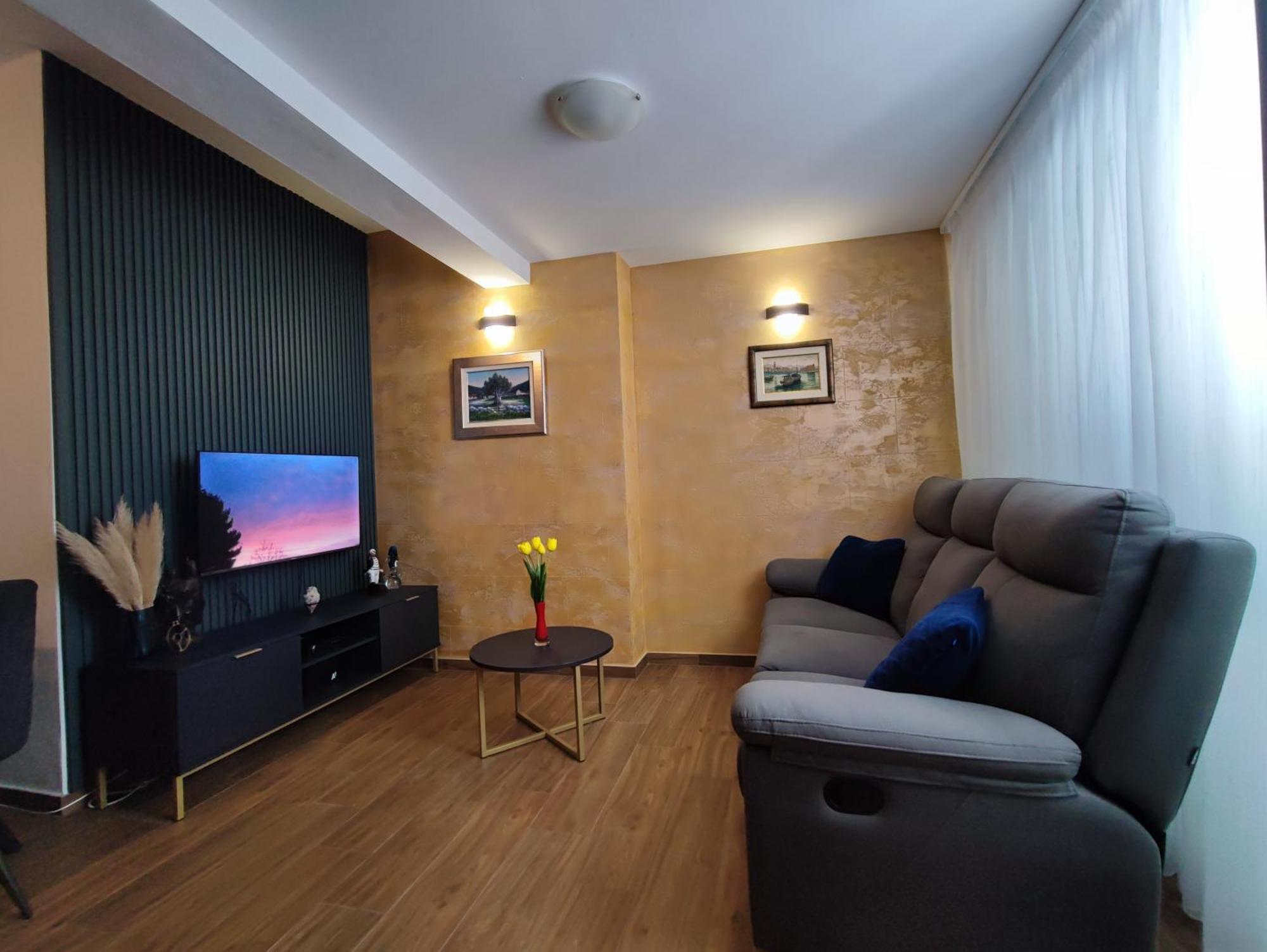 Apartment With Sea View Baška Voda Buitenkant foto